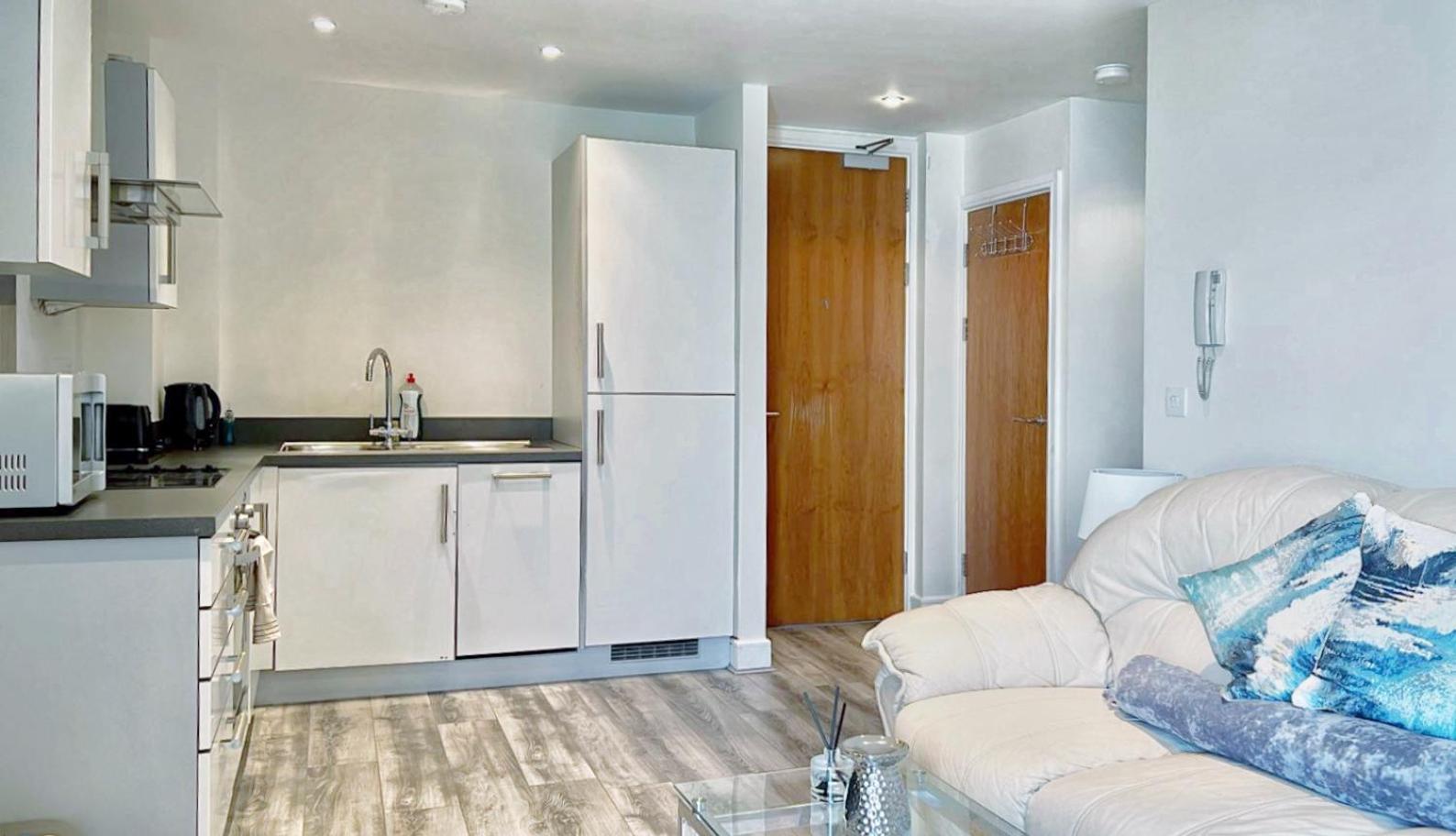 Seaview Boutique One-Bedroom Apt Swansea Dış mekan fotoğraf