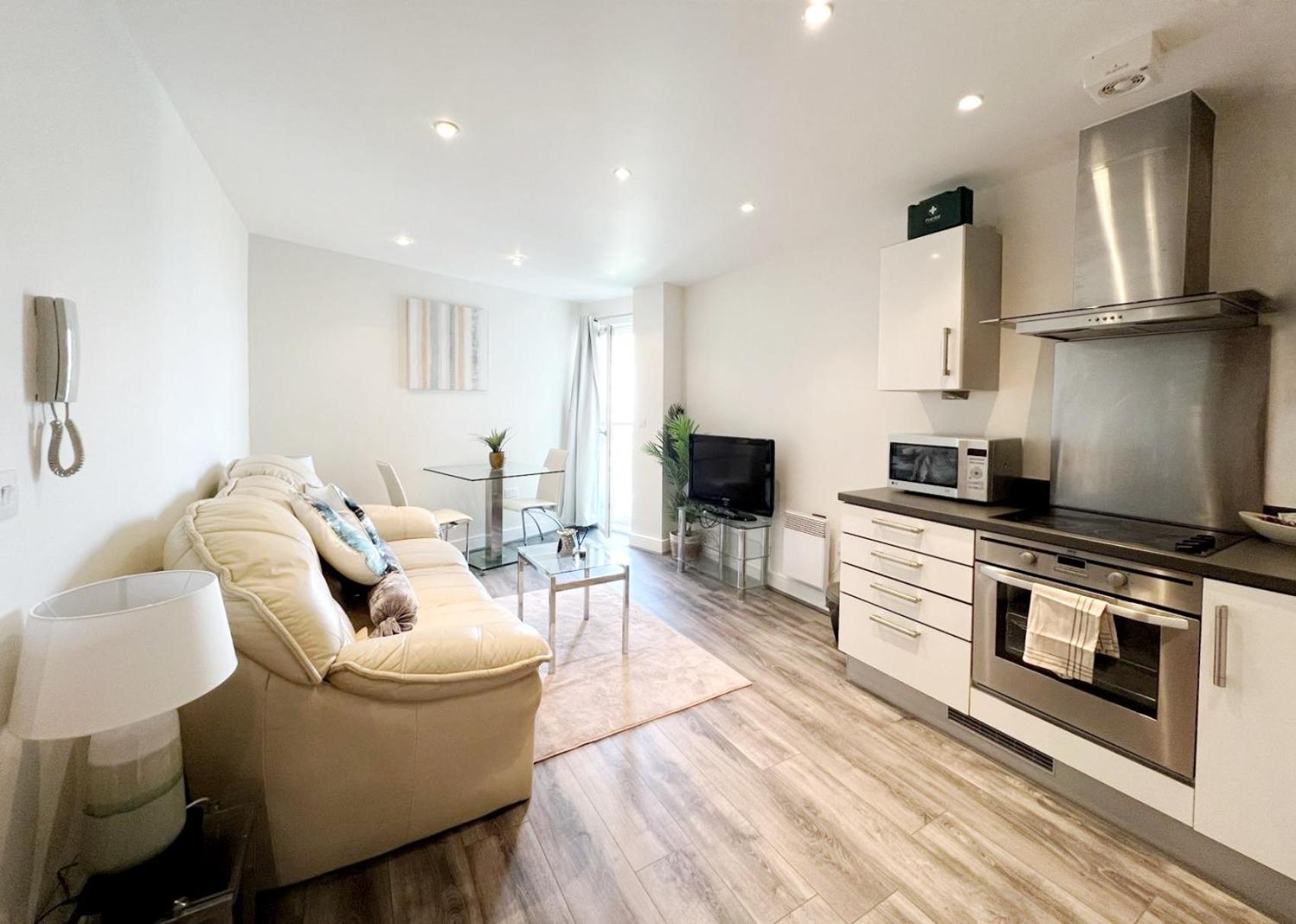 Seaview Boutique One-Bedroom Apt Swansea Dış mekan fotoğraf
